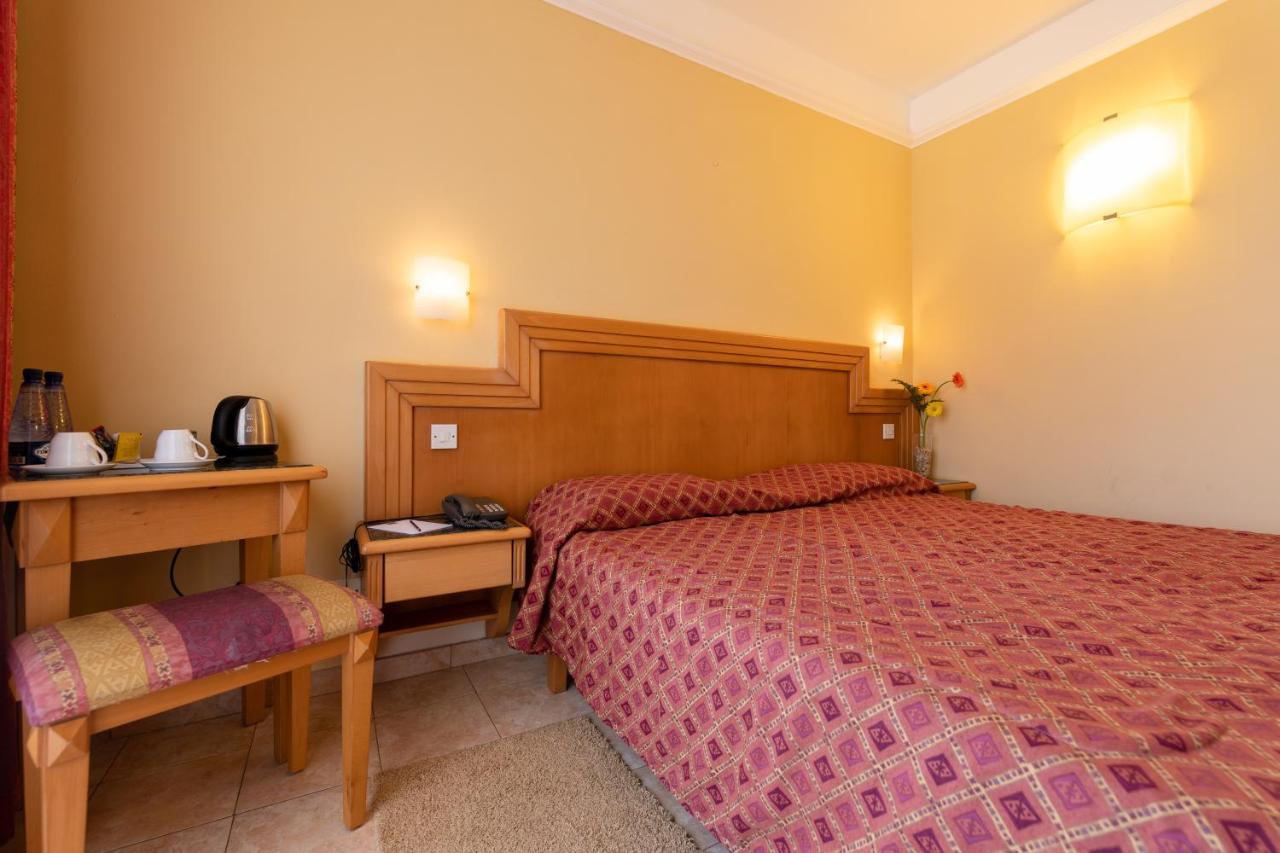 Hotel San Andrea ซเลนดิ ภายนอก รูปภาพ