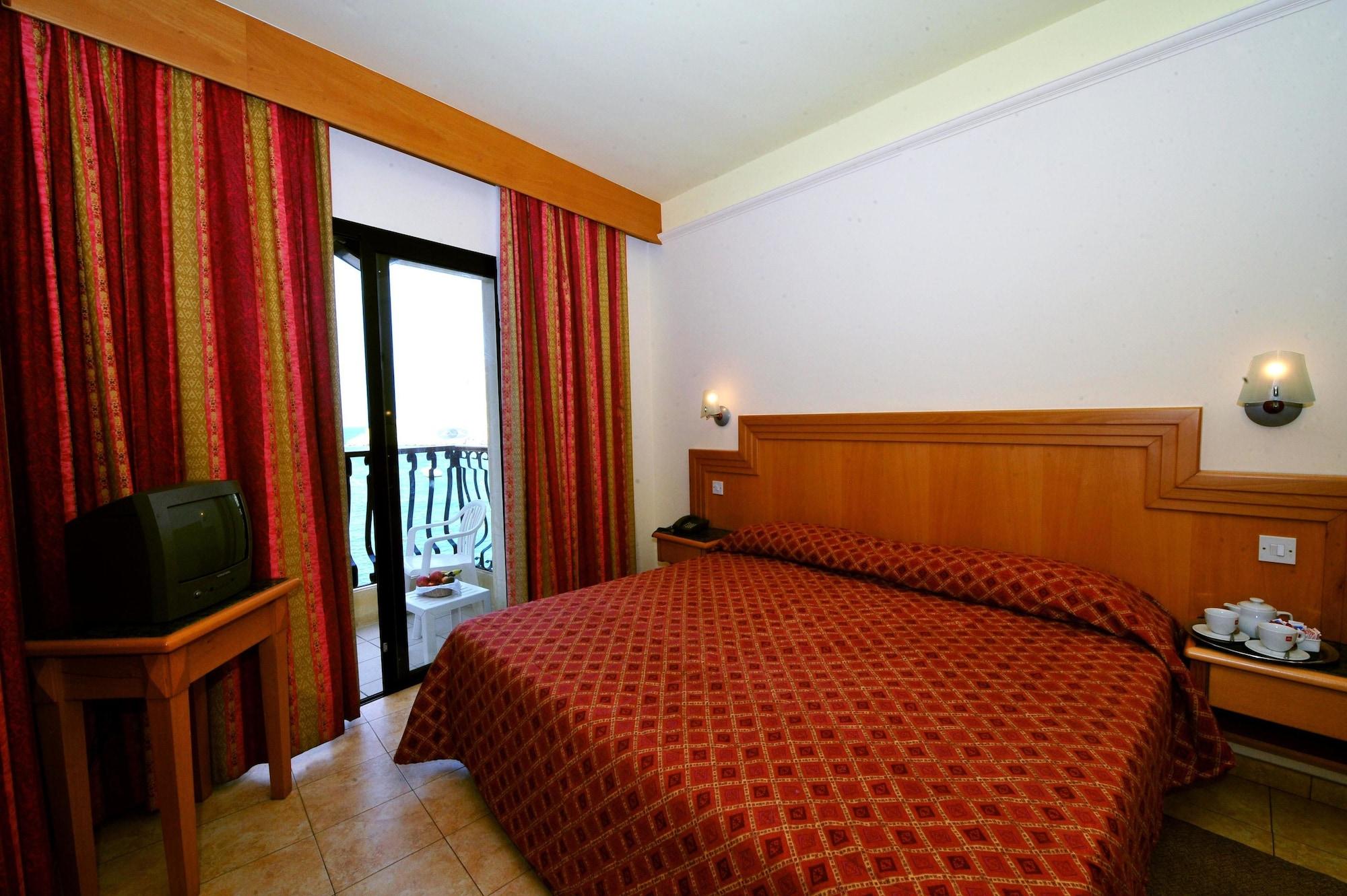 Hotel San Andrea ซเลนดิ ภายนอก รูปภาพ